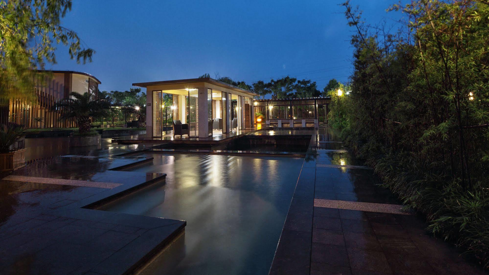 Suzhou Phoenix Hotspring Resort Zhangjiagang Exterior foto